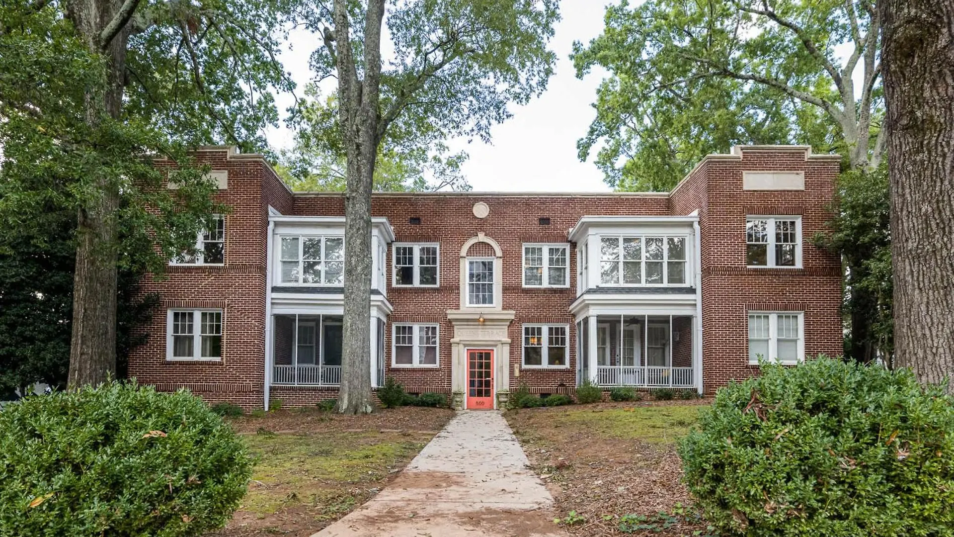Light Filled 2 Bedroom In Myers Park With A Porch Charlotte 0*,