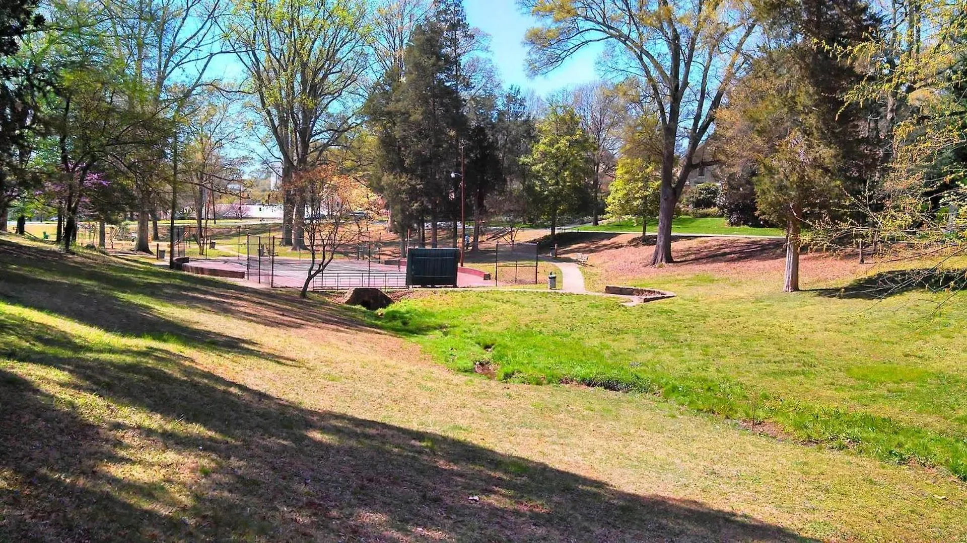Feriehus Light Filled 2 Bedroom In Myers Park With A Porch Charlotte