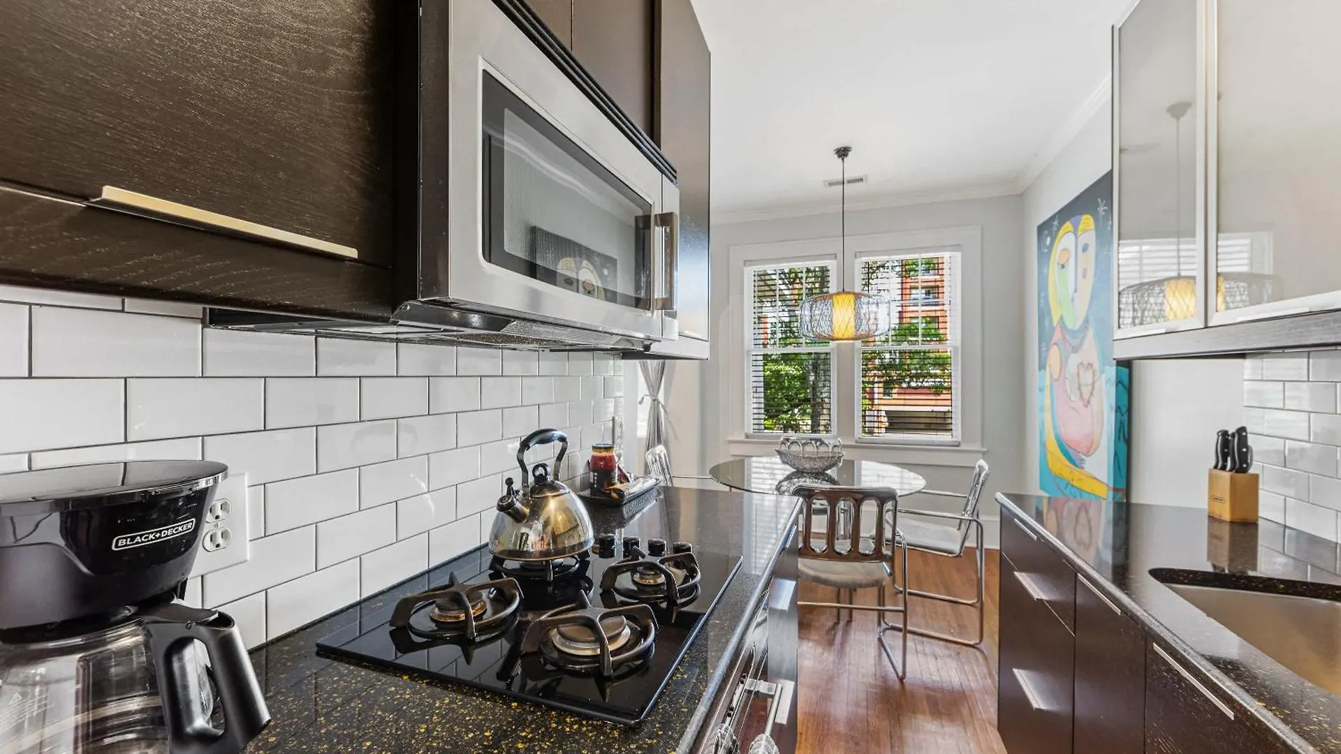 Light Filled 2 Bedroom In Myers Park With A Porch Charlotte